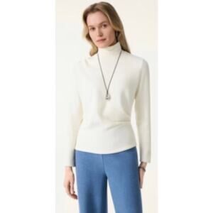 Brand New OGL Women's Size Medium Cream Long Sleeve Mock Neck Top